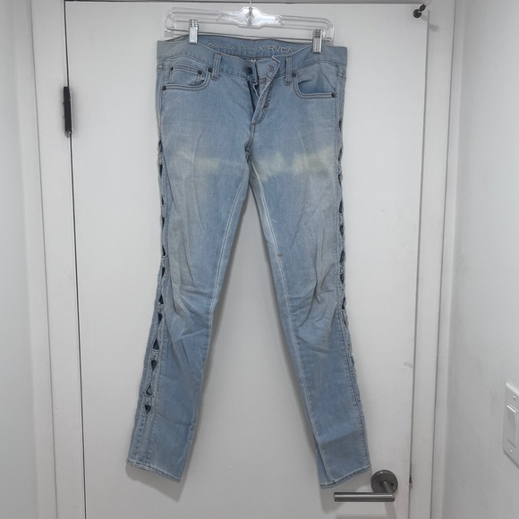 Erin Wesson x RVCA jeans size 28 - Picture 2 of 6